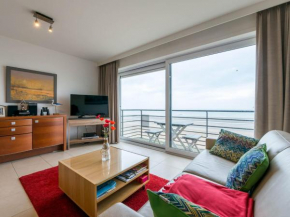 Les Petrels 601 with sea view in Koksijde